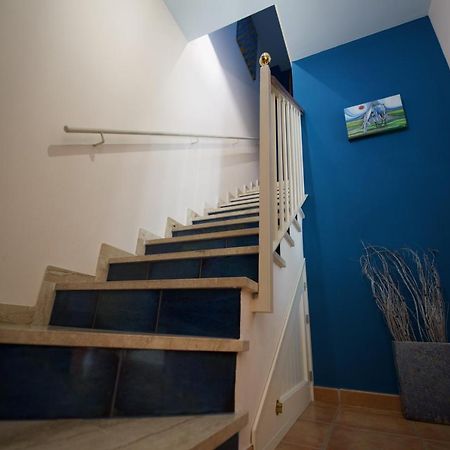 Casa Rural Blue Moon Guest House Cazalla de la Sierra Bagian luar foto