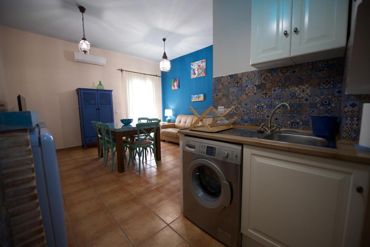 Casa Rural Blue Moon Guest House Cazalla de la Sierra Bagian luar foto